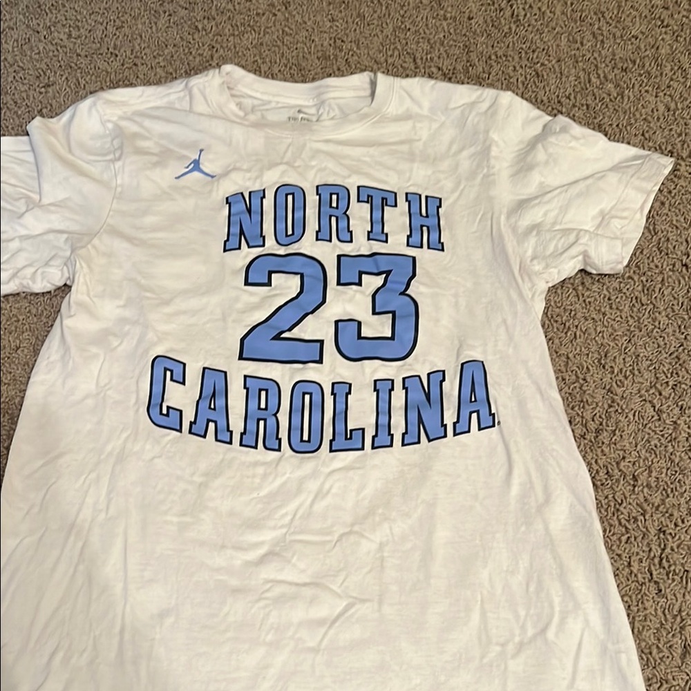 White North Carolina Graphic T-Shirt